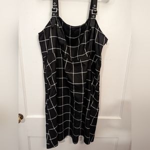 Black and white hot topic dress